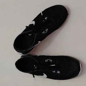 Nike Women's Size 9 Flywire Flex Sneakers